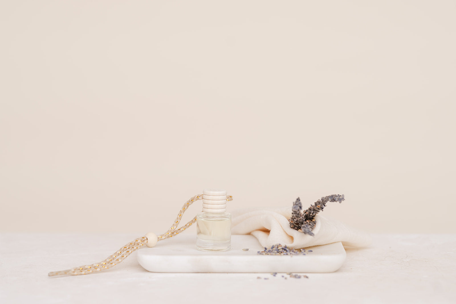 Fresh Linen: Car Diffuser