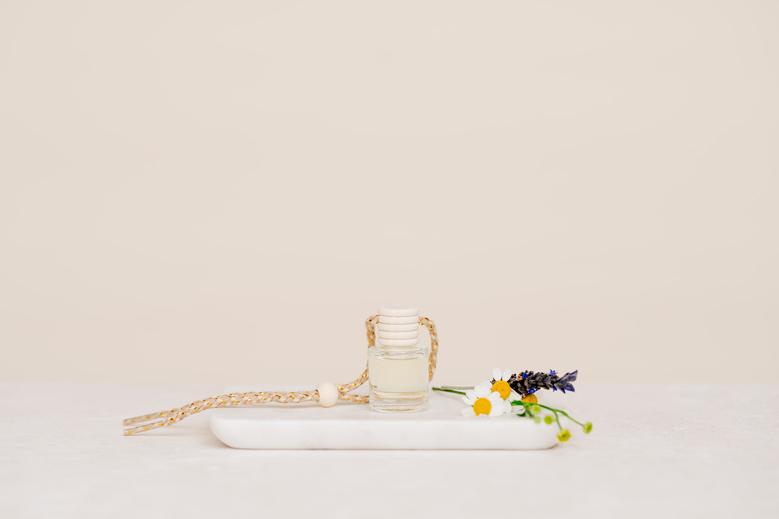 IvyandSage_Diffuser_LavenderChamomile_8ml-1_websize.jpg