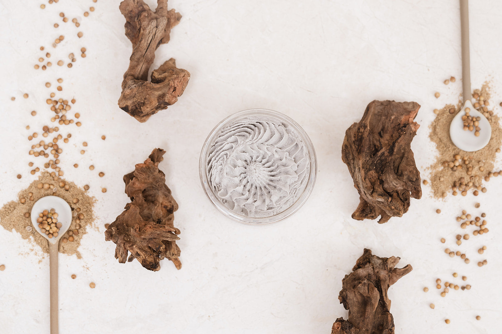 IvyandSage_WhippedSugarScrub_Santal13_10oz-3_websize.jpg