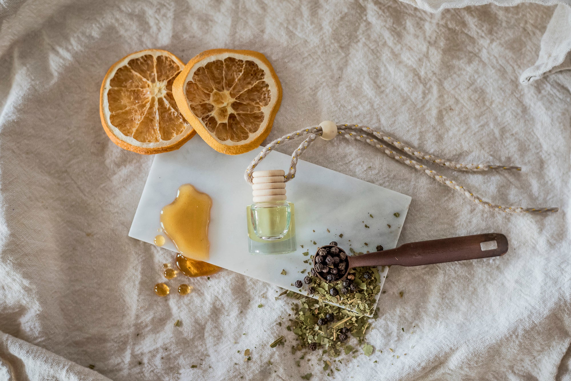 TobaccoLeaf_AmberFlatlay_1of1.jpg